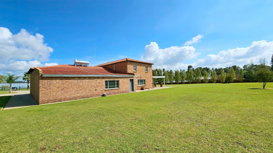 3 Bedroom Property for Sale in Oranjeville Free State